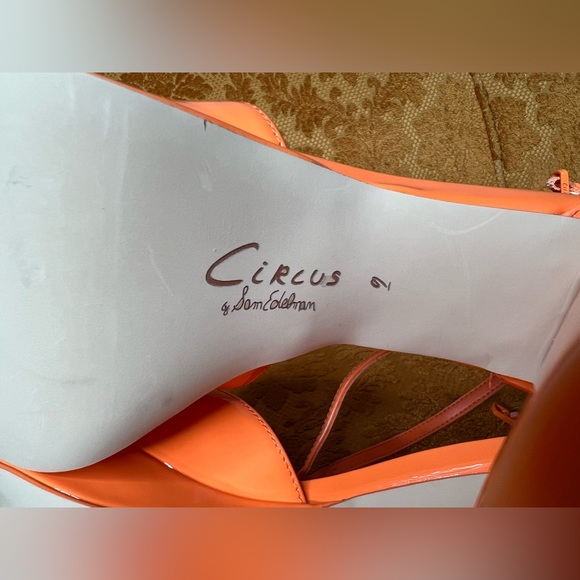 EUC Circus by Sam Edelman Rosa Two-Piece Ankle-Strap Platform Pumps Size 9 - Picture 8 of 10